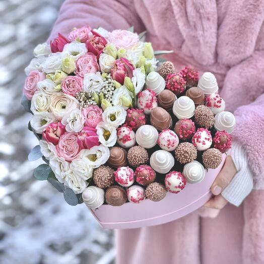 Сердце 26 клубника в шоколаде и тюльпаны 26 Romance