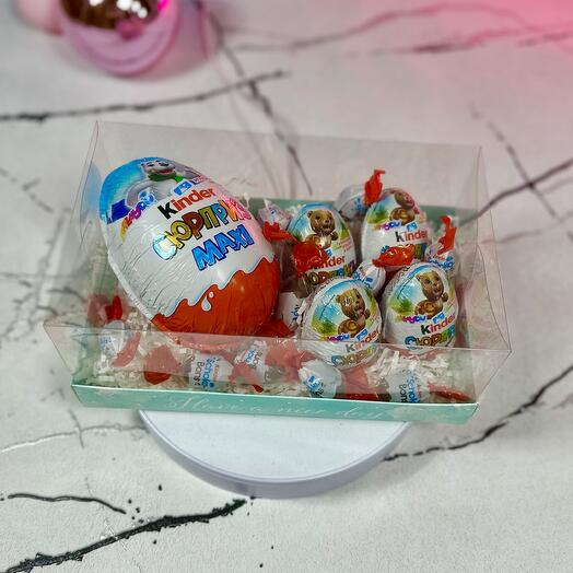 Бокс Голубой с Киндер Яйцами и Киндер Шокобонсами