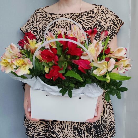 Альстромерия в сумочке