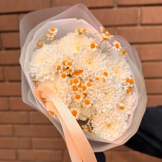 Хризантема и ромашки маме бабушке