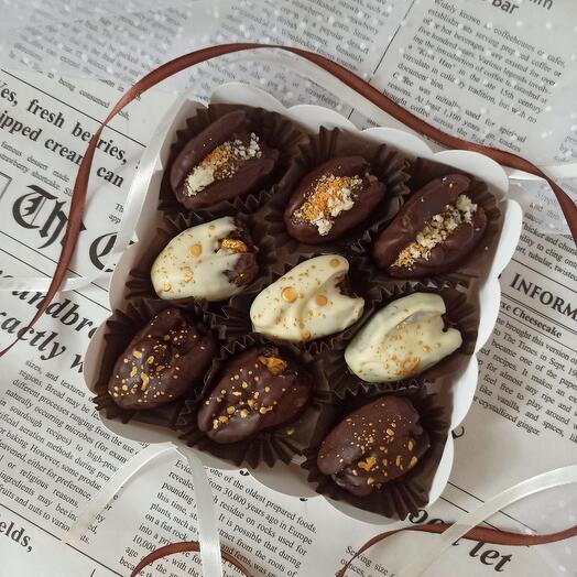 Set de fechas reales cubiertas de chocolate