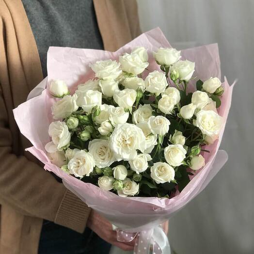 Букет из белых кустовых роз 13шт/Кустовые розы