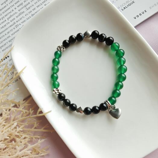 Браслет из зелёного и черного агата