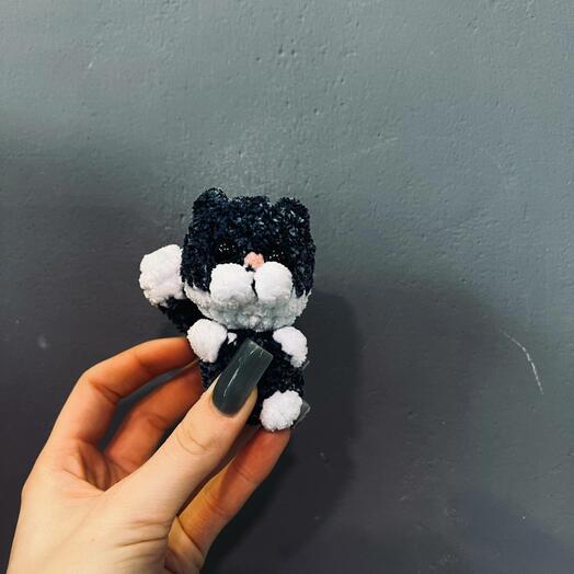 Котик-брелок