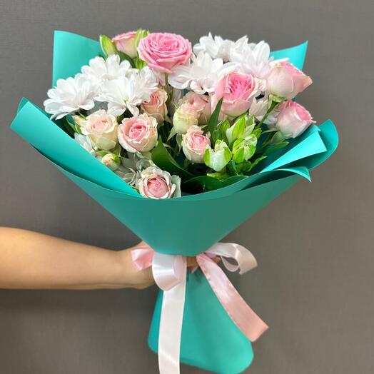 Букет цветов, букет роз и хризантем в упаковке, Цветочный Город