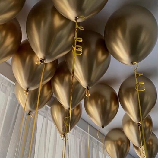 Золотые шарики под потолок