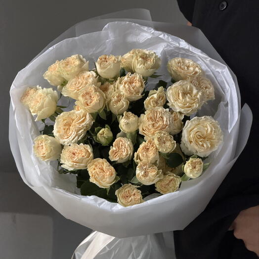 Монобукет кустовых ажурных роз Summer Rose (Саммер Роуз) 9 шт