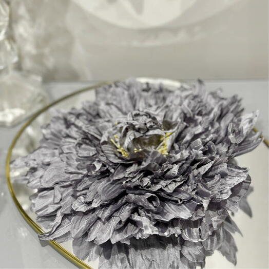 Брошь из текстиля «ASTRANTIA - GRIGIO CHIARO L»