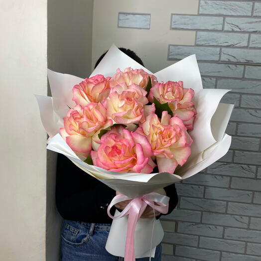 Букет из 7 французских роз 💗