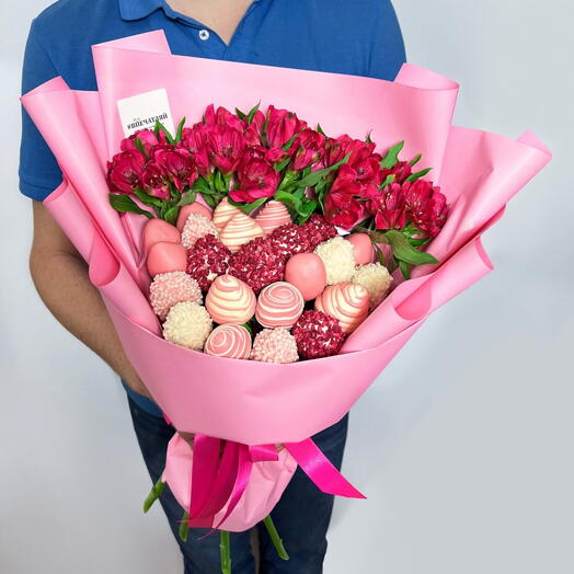 Bouquet of chocolate-covered strawberries with alstroemeria