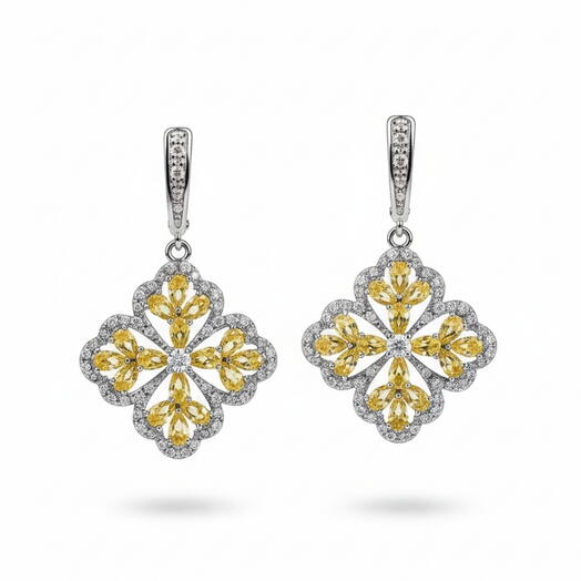 Серьги обемные в форме клевера