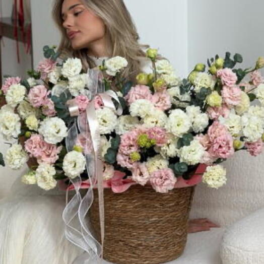 Эустома в кашпо L