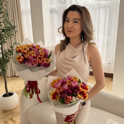 Букет из 15 микс тюльпанов