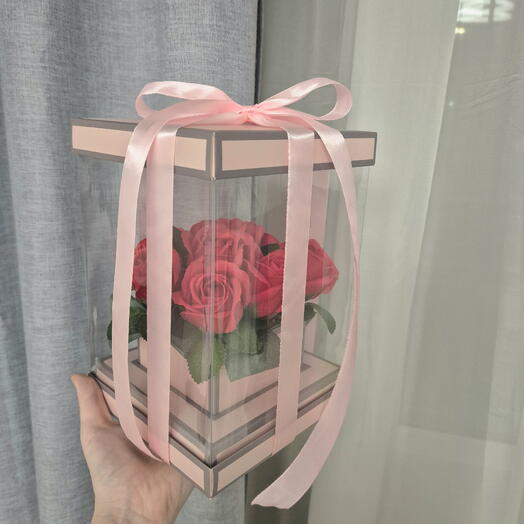 Подарочная коробка роз из мыльной пены