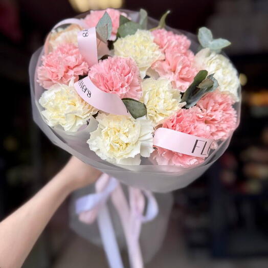 Lace bouquet of dianthuses