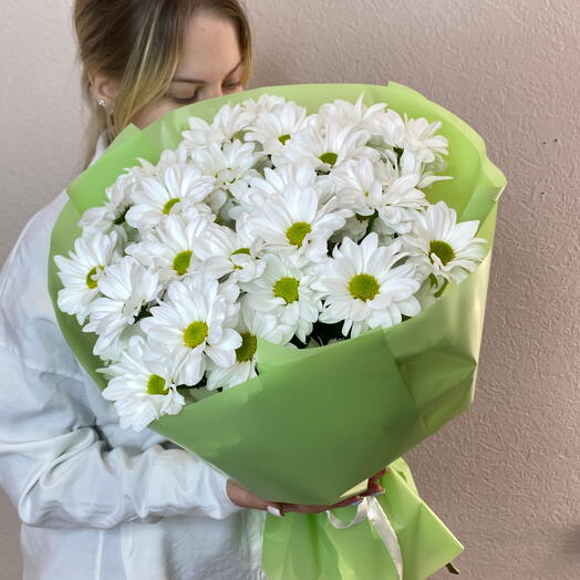 Ромашковое поле моно букет из воздушных ромашковых хризантем