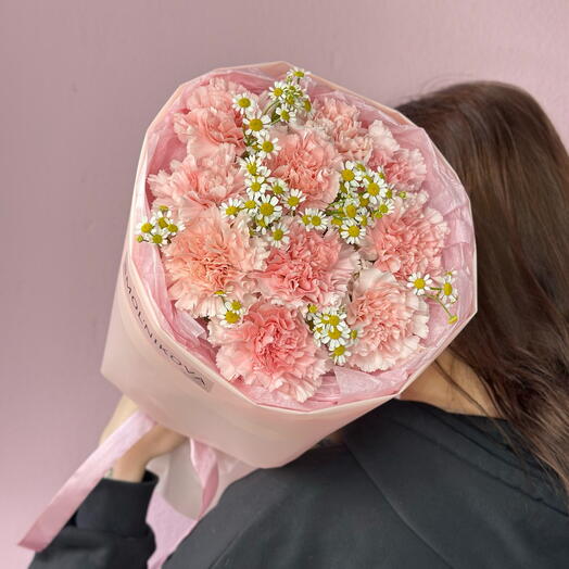 Милый букет комплимент, диантусы и ромашки 😍