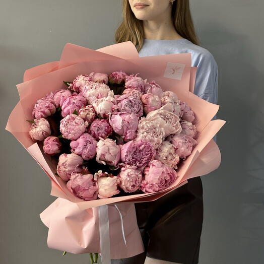 Монобукет «35 пионов нежности» 🌸