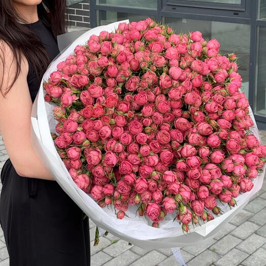 Букет XXL из кустовых пионовидных роз 45