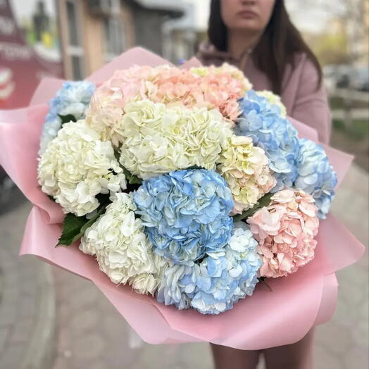 ОГРОМНЫЙ букет из 15 гортензий