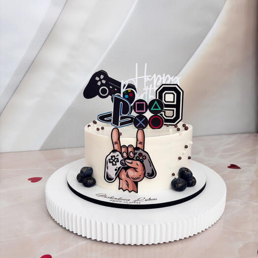 Торт Ванильная клубника на День рождения🎉