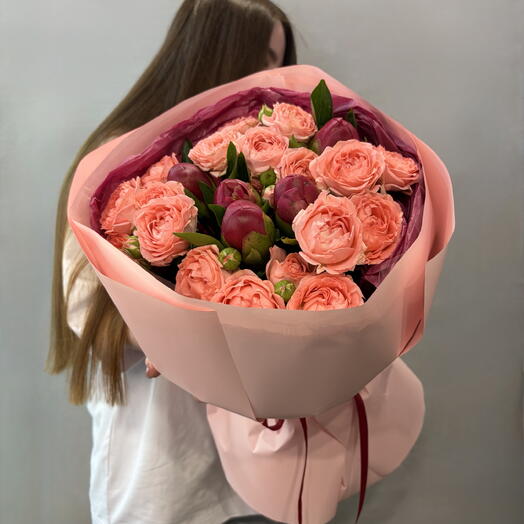 Розовый букет 🩷 | Бордовые Пионы и Кустовые Розы