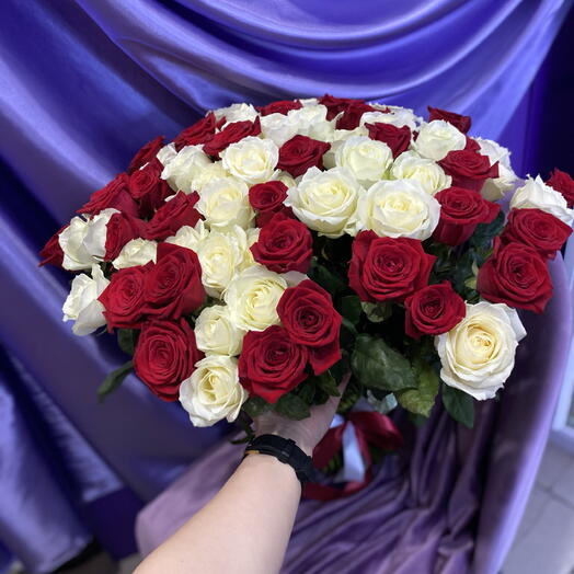 Букет роз 75 шт