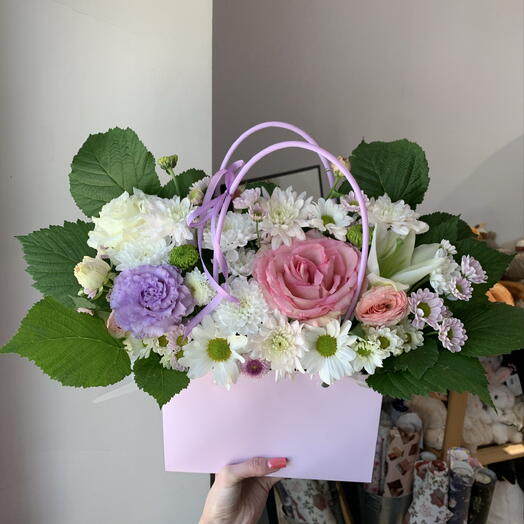 Июнь в сумочке🌸