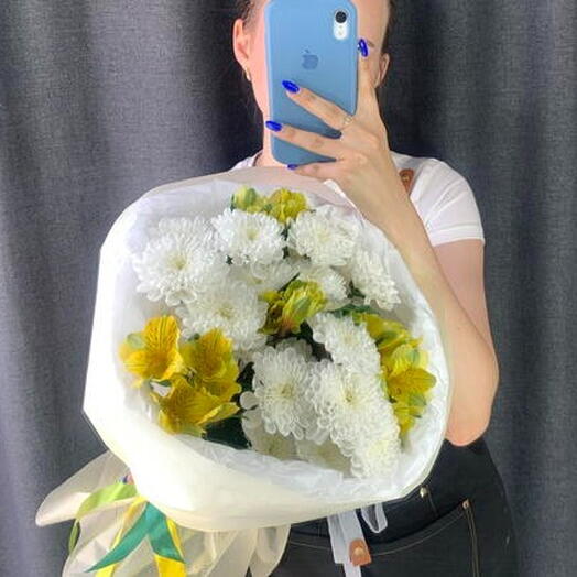 Букет из кустовой хризантемы и альстромерии💛⭐️