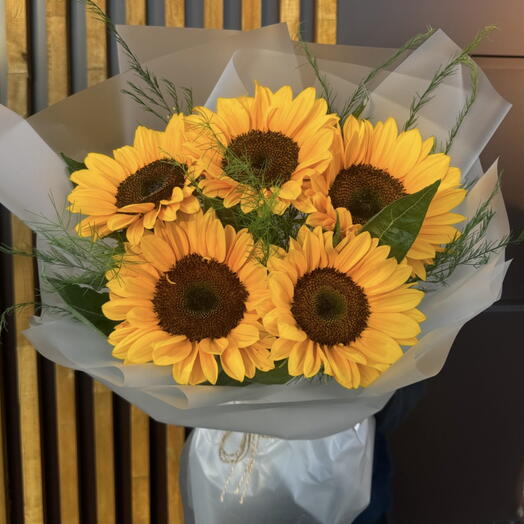Букет из подсолнухов🌻