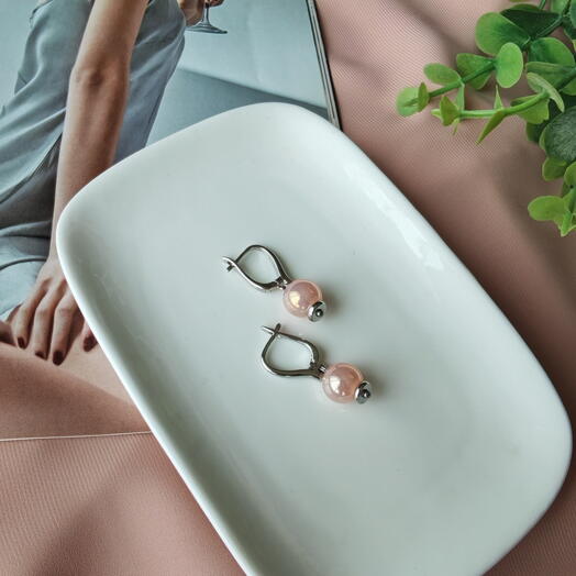 Серьги из розовой майорки
