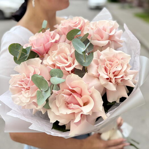Букет из 7 французских роз Pink Mondial