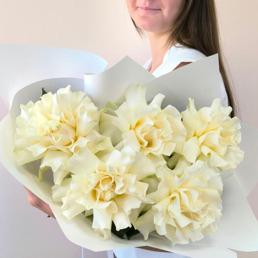 Нежный букет белые французские розы
