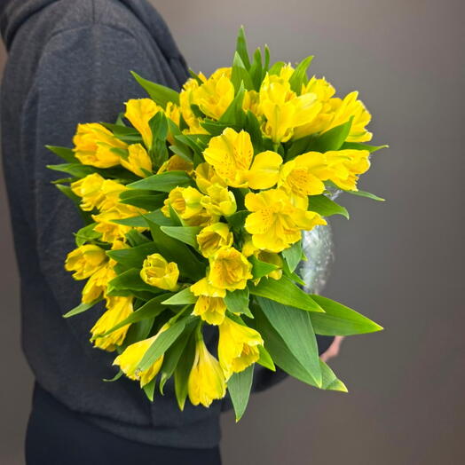 Пачка альстромерия лимонная, 10 шт