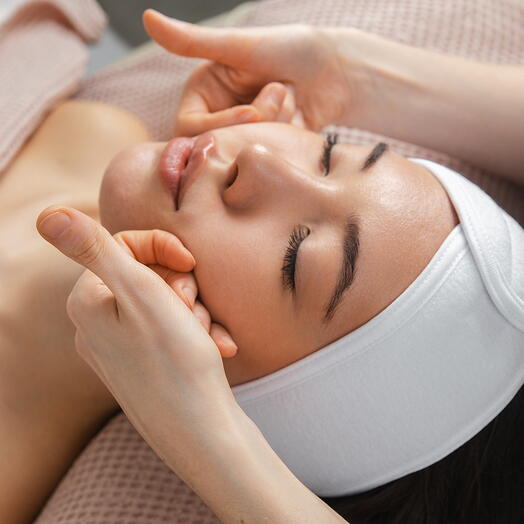 Массажная практика для лица 75 минут