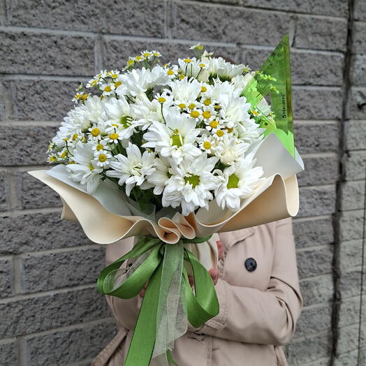 Композиция из ромашек
