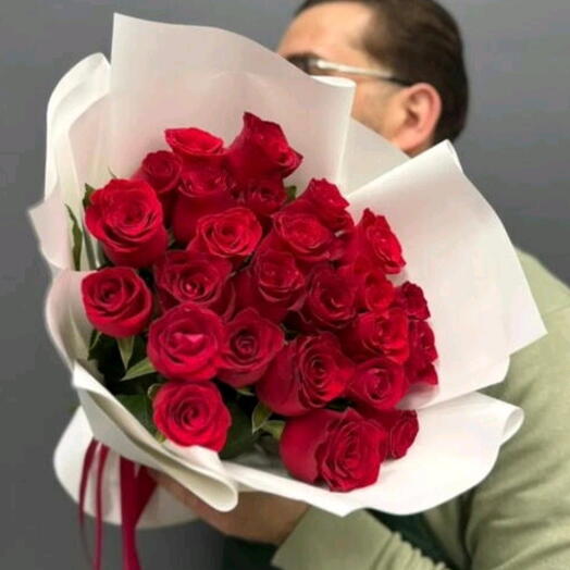 Букет из 21 красной розы