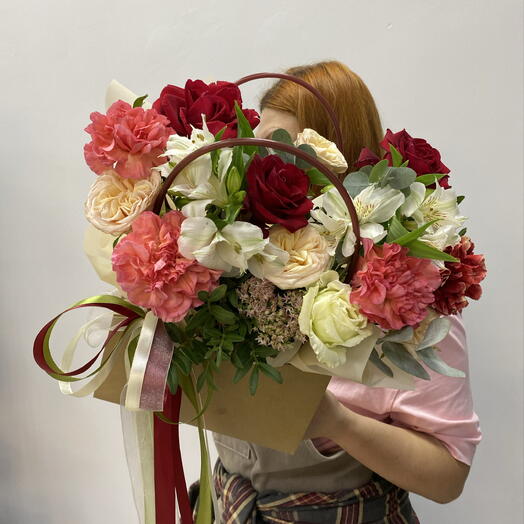 Яркая композиия🌹