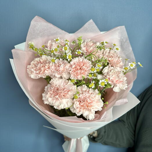 Букет из кружевных Гвоздик с нежными Ромашками💐