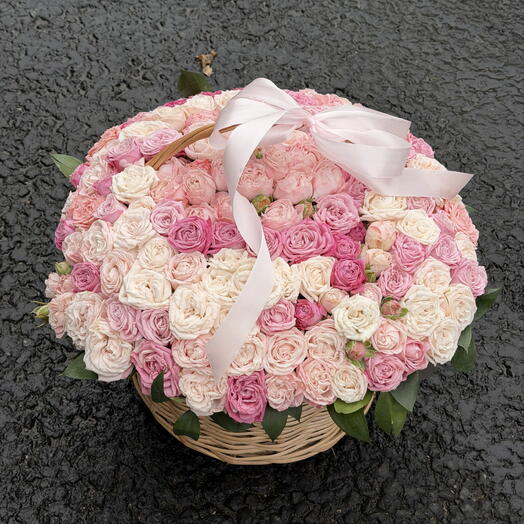 Корзина кустовых роз
