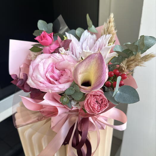 Мини цветочная композиция Pink