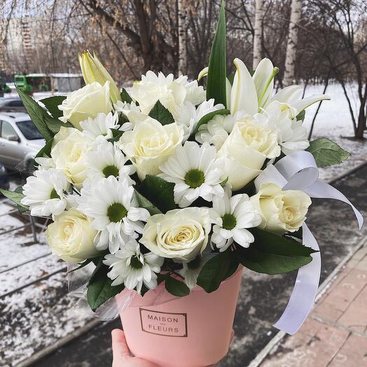Белоснежная композиция в коробке