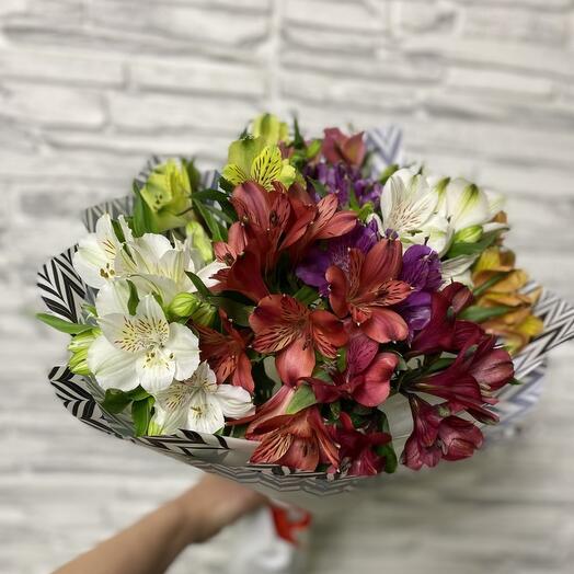 9 alstroemeria