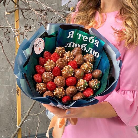Strawberry bouquet "Recognition"