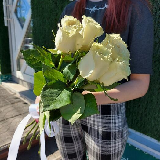 Ramo de 5 rosas Premium 🥰