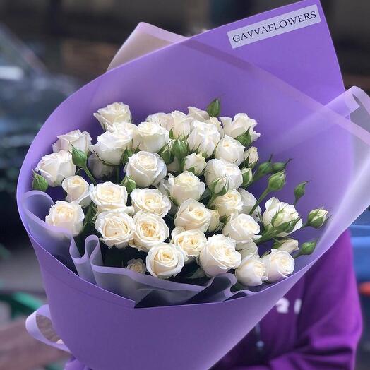 Ramo de rosas de peonía arbustiva