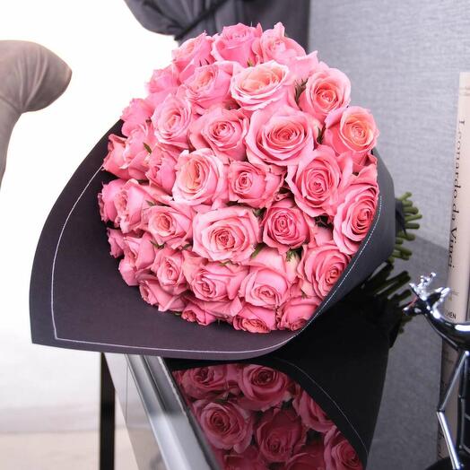 Ramo de 35 rosas "Pink Kenya" BLVCK