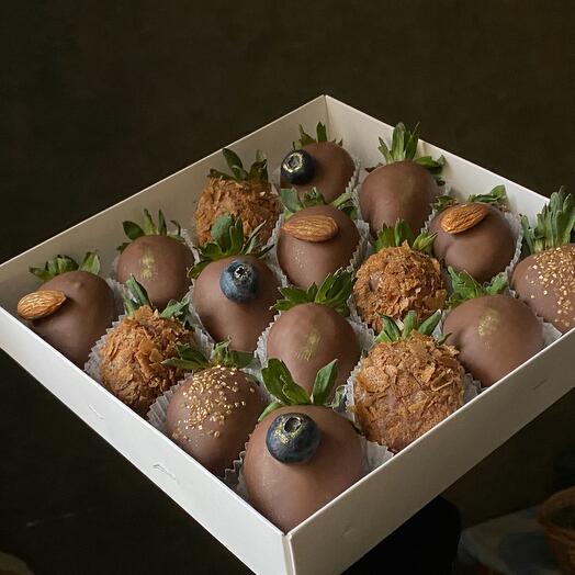 Chocolate covered strawberry set🤎