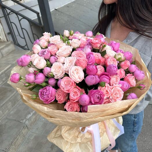 Bouquet with bush peony rose