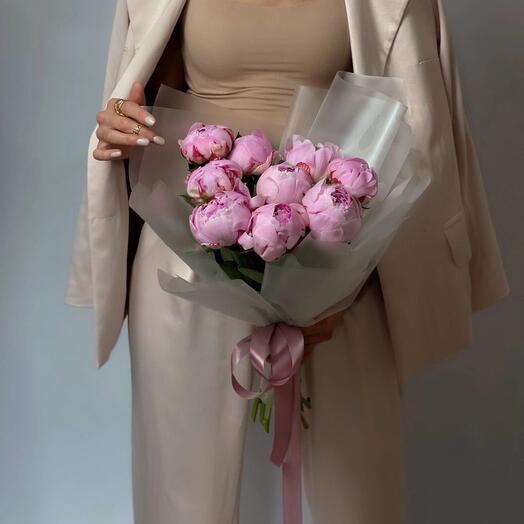 "9 peonies in the design"